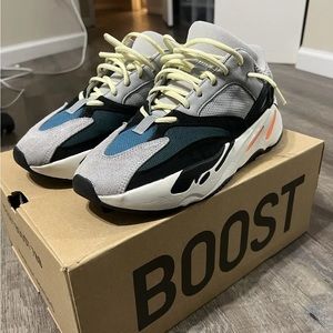 Yeezy 700 wave runner sz 11